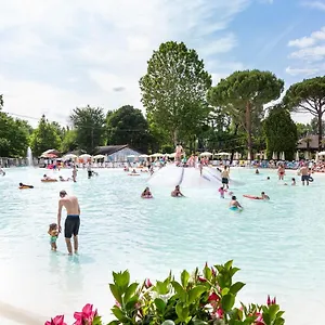 3* Kompleks wypoczynkowy Hu Altomincio Village