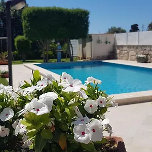 Sesife Appartement Avola