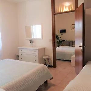 La Rama Hotel